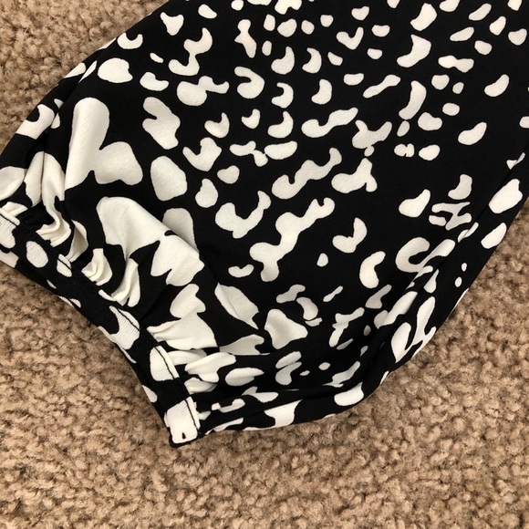 Casual three-quarter sleeve dress - Picture 4 of 5